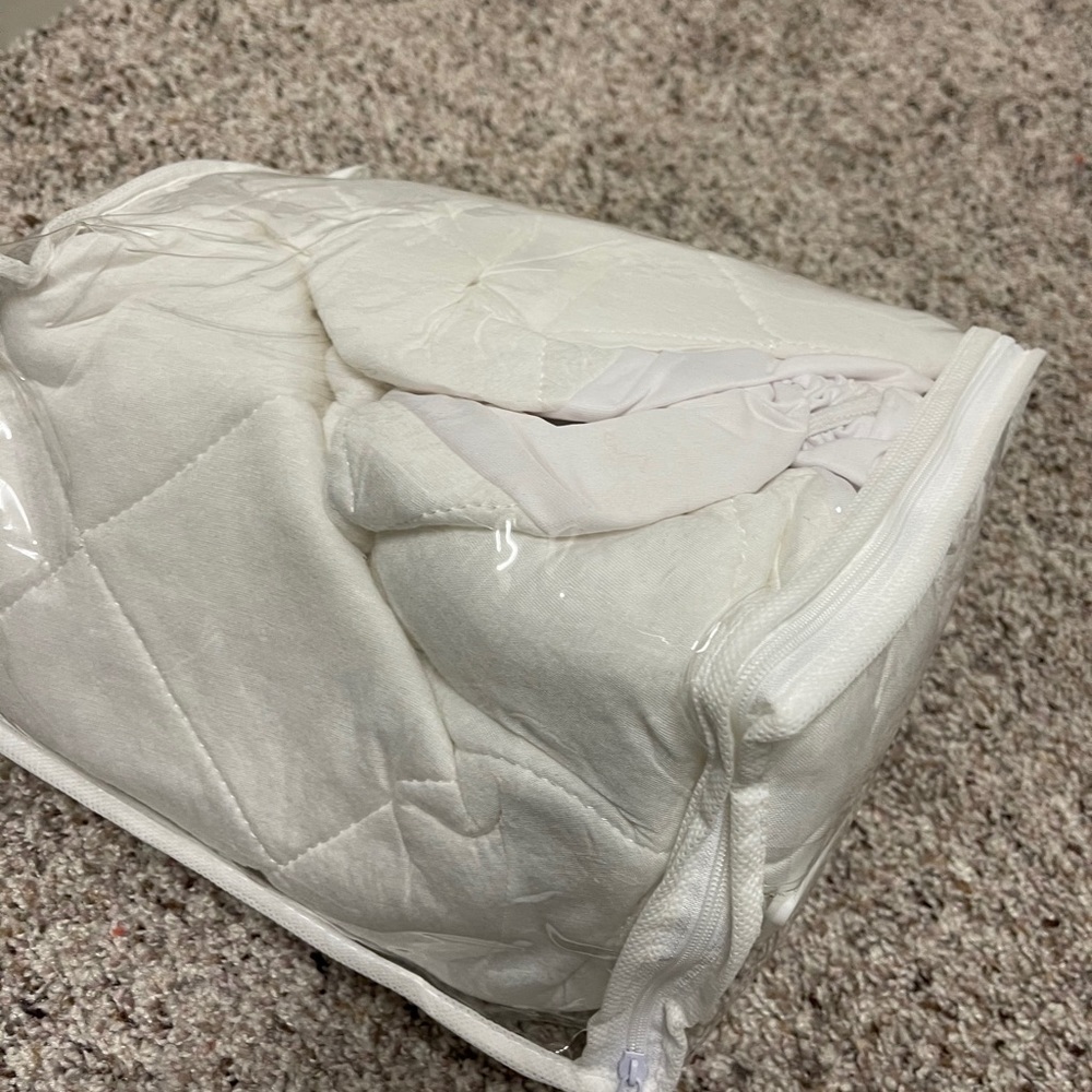 New in bag bamboo waterproof crib mattress pad